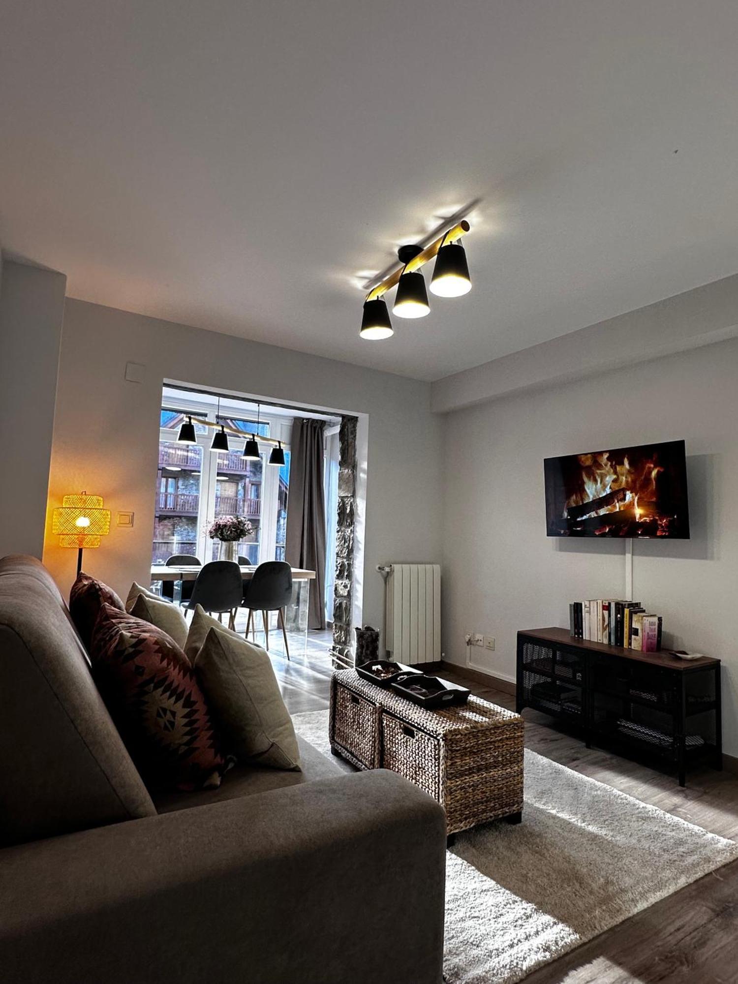 Precioso Apartamento Con Vistas A Pistas Y Garaje Formigal Luaran gambar